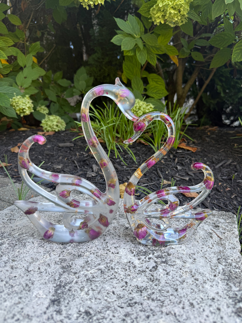 Swans (Pair) Resin