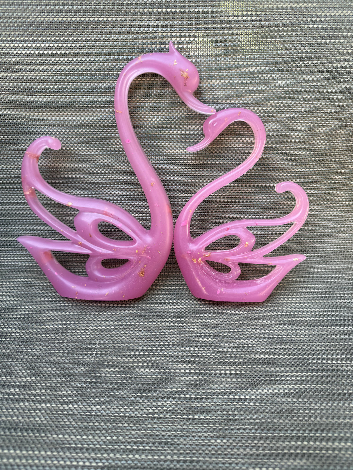 Swans (Pair) Resin